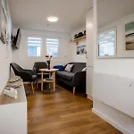 Tiny Haus Boddenblick Vakantiehuis *